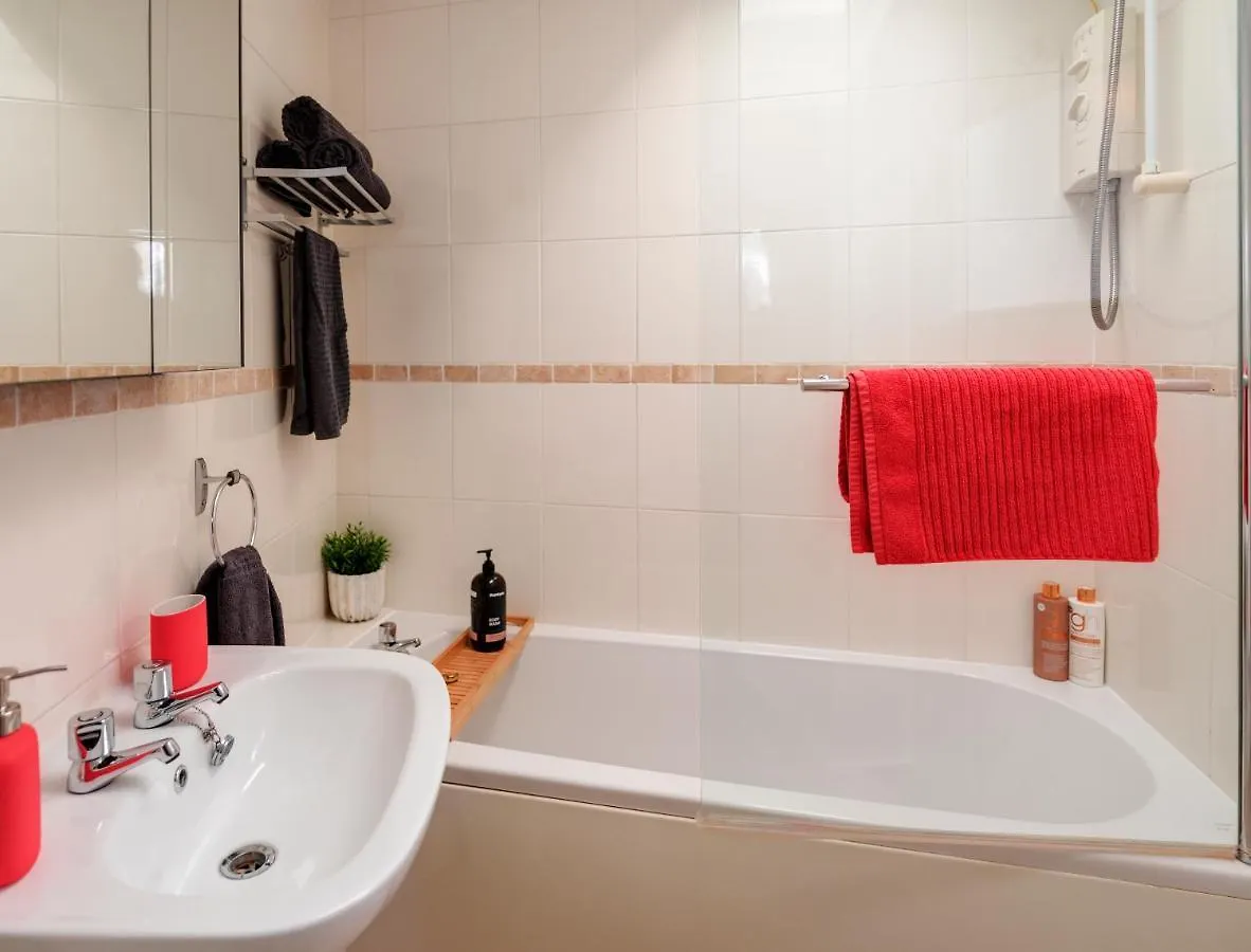 Prázdninový dům Nomi Homes - Topsham - Exeter - Exmouth Beach - Central - Wifi - Bookdirect
